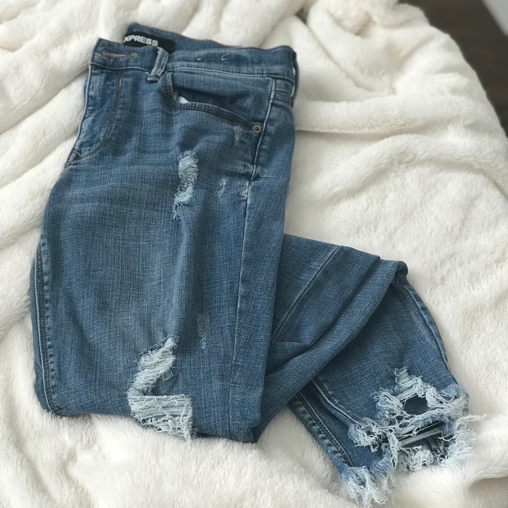 Distressed jeans’ - Picture 4 of 5